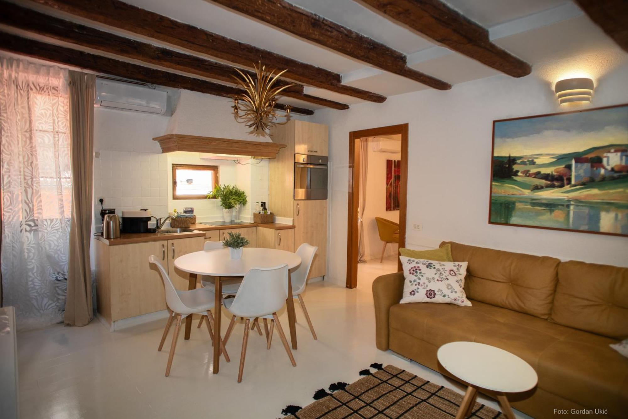 Apartment Jolli Rovigno Esterno foto